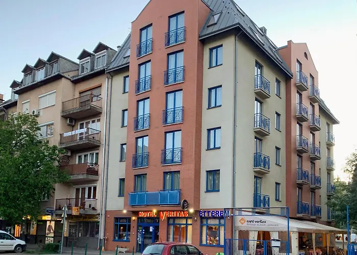 Hotel Veritas