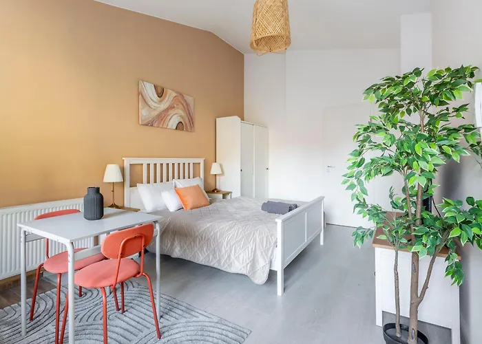 Rustic Central Studios By Lh