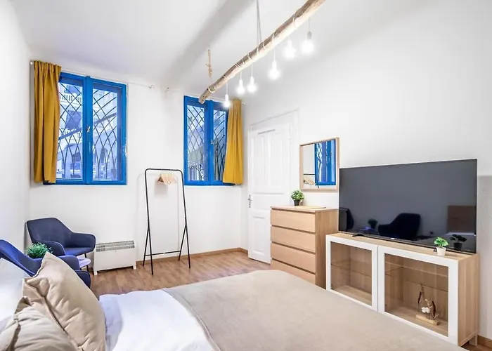 Convenient Apartment At Gastro Driven Location