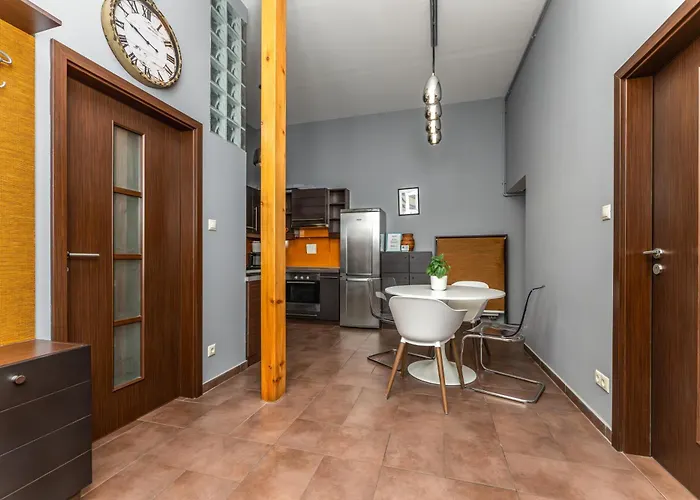Oktogon Four Residence