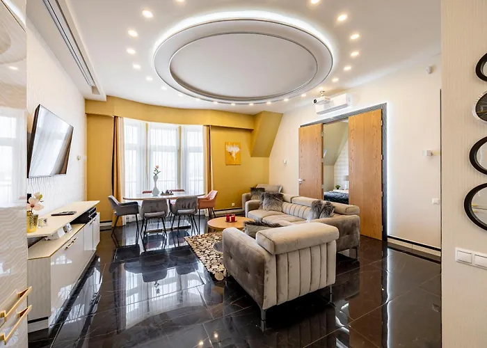 Luxury Royal Central Apartment By Prestige Homes