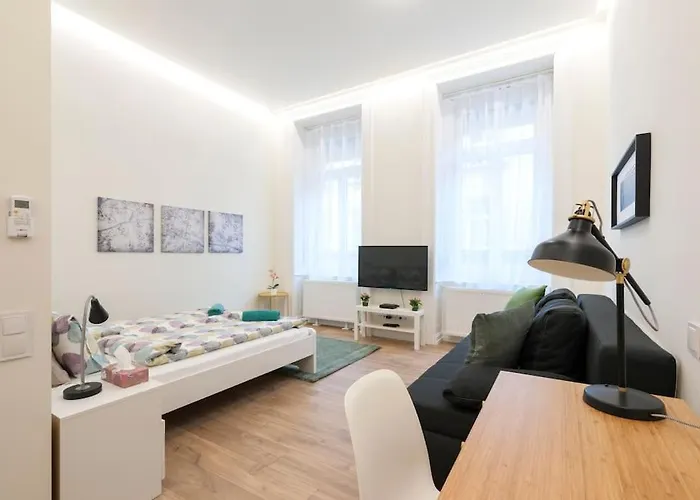 Luxury New-3Bdr 3Bth Sauna!City Center