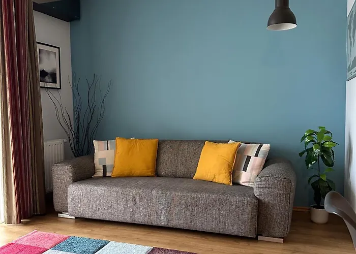 Cherry Abode Apartment With Terrace