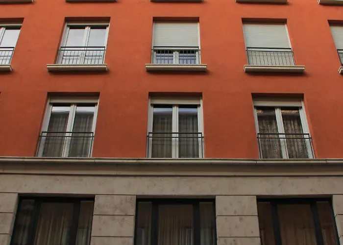 Raday Central Apartment