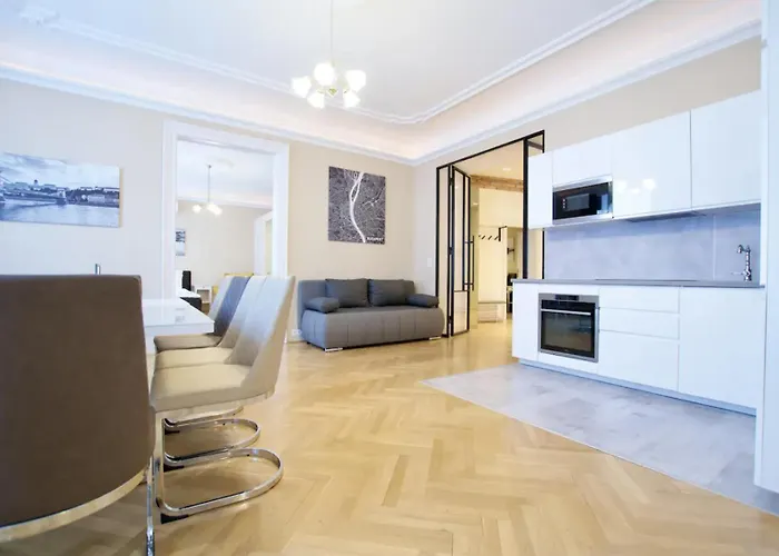 Premium Apartment By Hi5 - Ferenciek Tere - 3 Bdr