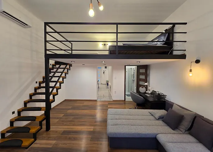 Da Vinci Loft Apartment