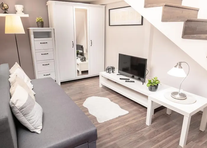 Bakats Square Premium Apartment With Ac