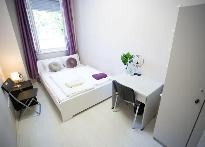 Cityscape Budget Apartments Corvinus