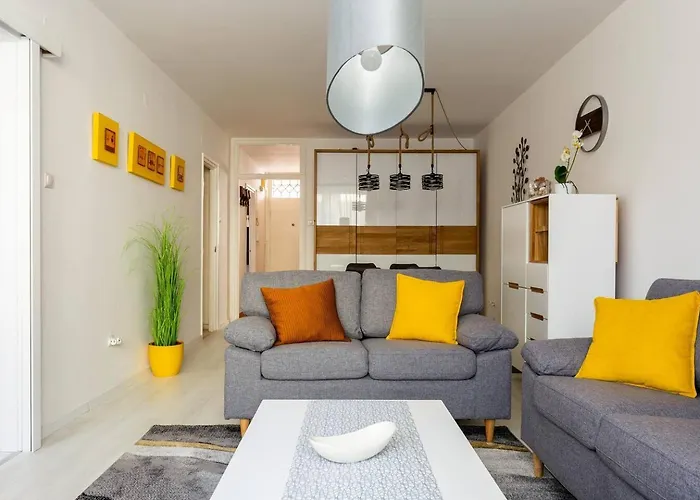 Flat White Apartment