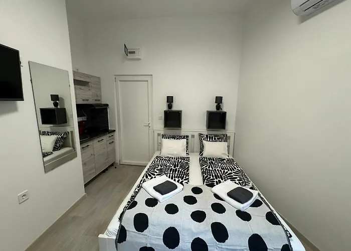 Mano Studios Budapest II