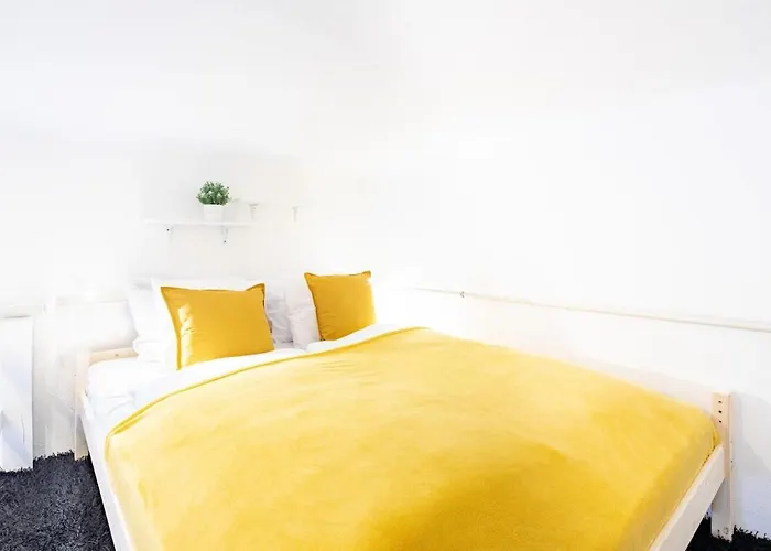 Cute Central Studio For Couples
