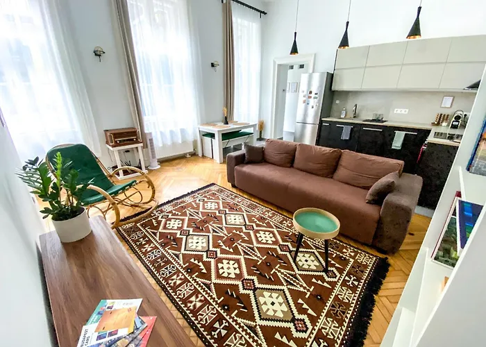 Cosy Flat In The City Center