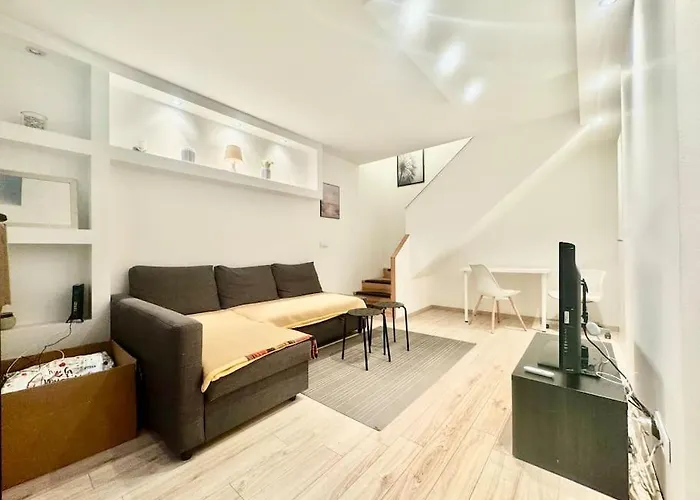 R8 Central 2Br Free Parking