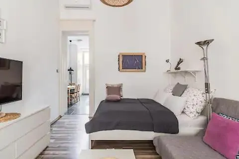 Nati Apartman