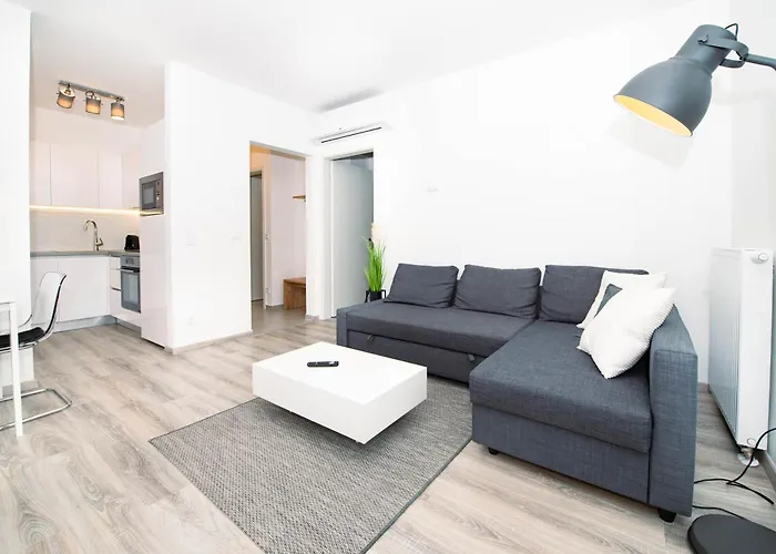 Downtown Family Apartment By Firsthost 3436A303