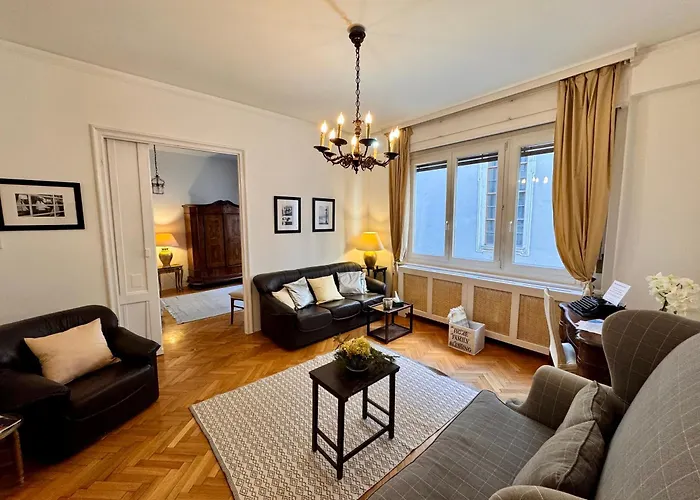 Dinerdowntown Budapest With Free Garage