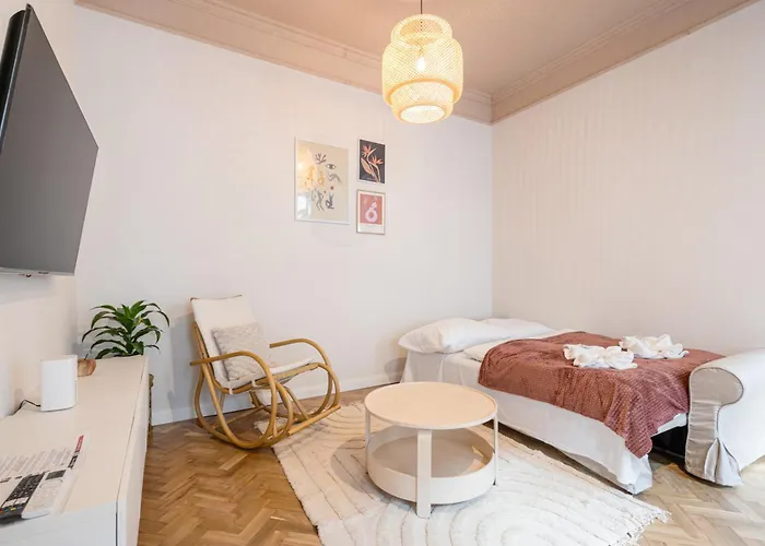 Daydream Den Apartment