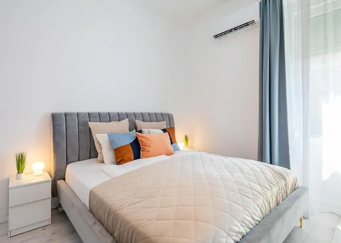 Cozy New Home - Easy City Center Access