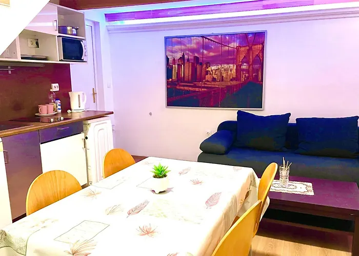 Lola Apartment
