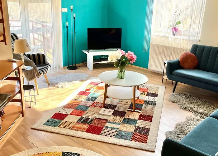 Kiraly Csaladi Apartman- Royal Family Apartment #Freegarage