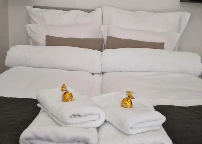 Tas Vas - Charming Apartments In Budapest