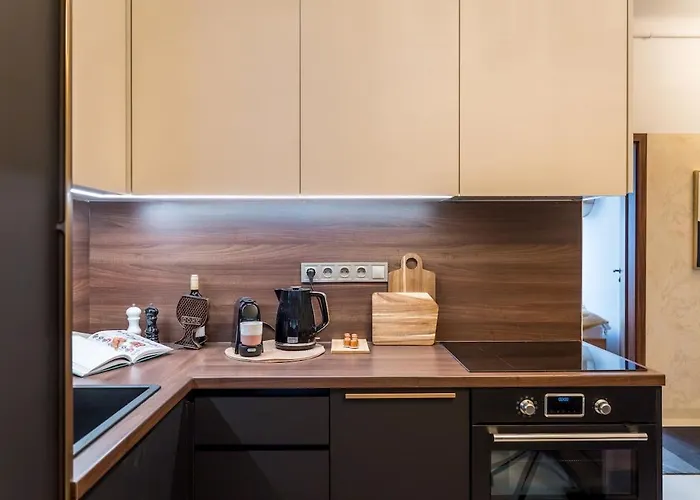 Fourseasons Lux Residence By Nw