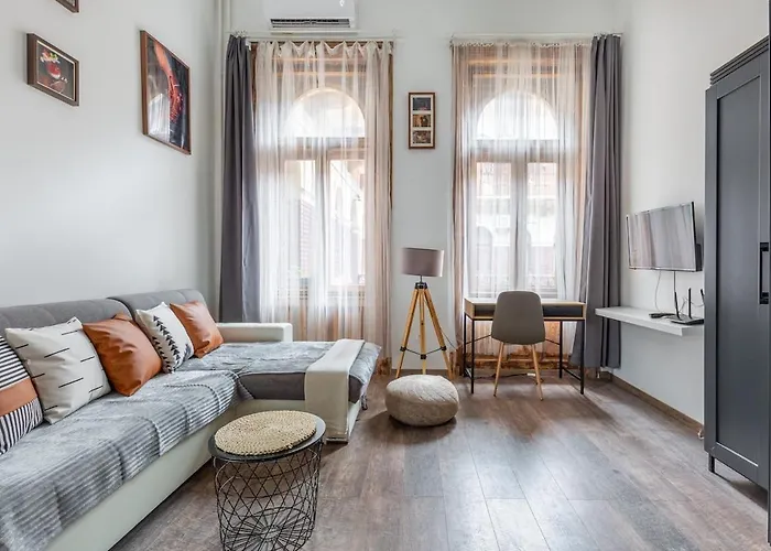 Designer Studio Apt 2
