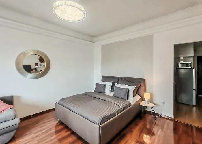 Amora Homes Breathless Panorama Synagogue Elegant Attic Free Parking Reservation Needed