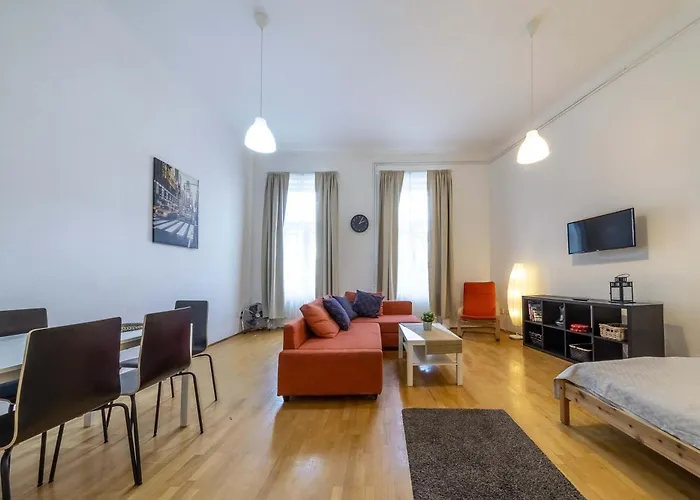 Ergola - Spacious Cozy 2 Big Rooms Downtown Home