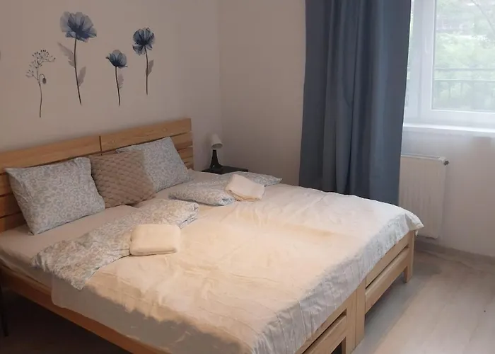 117 Family Apartment 3 Near By Heroes Square With Free Garage