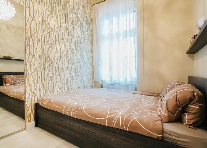 Parliment Luxury Apartment