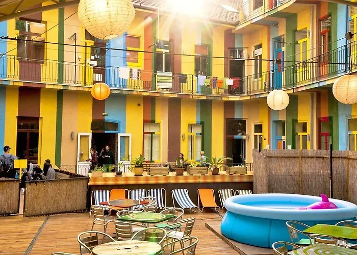 Casa De La Musica Hostel