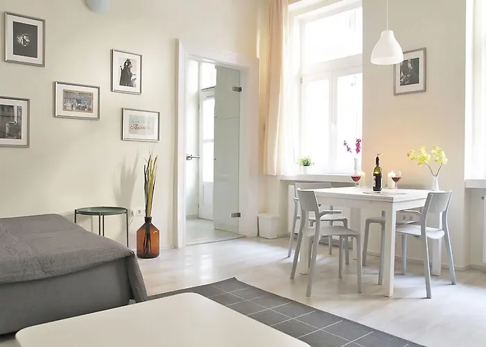 Eoetvoes Design Apartment