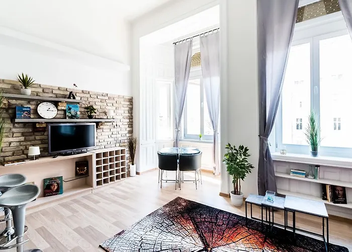 Dream Home Apartment