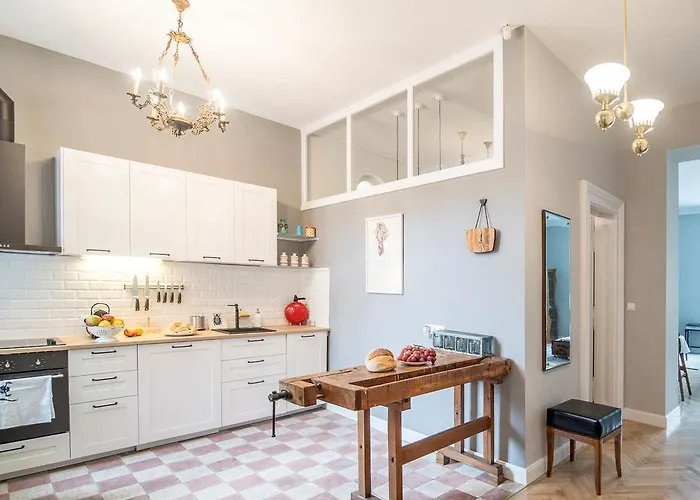 Top Designer Apartment City Park
