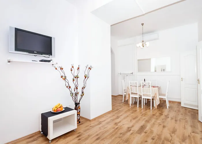 Like Home - City Center - Style Apartment