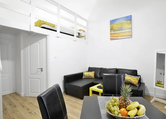 Five Seasons Apartments