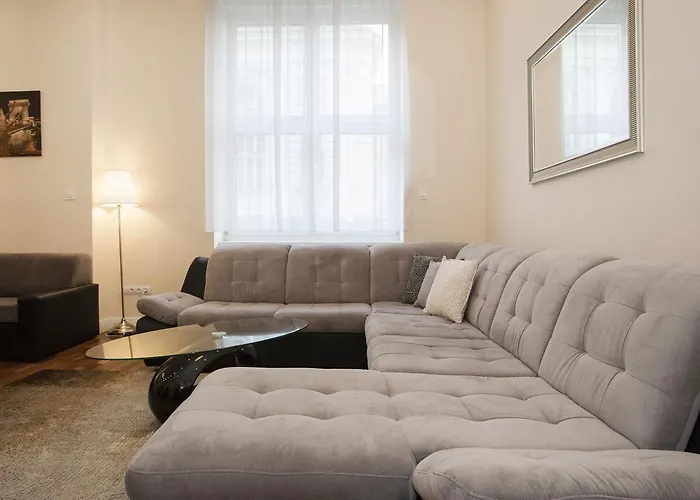Anna Apartment