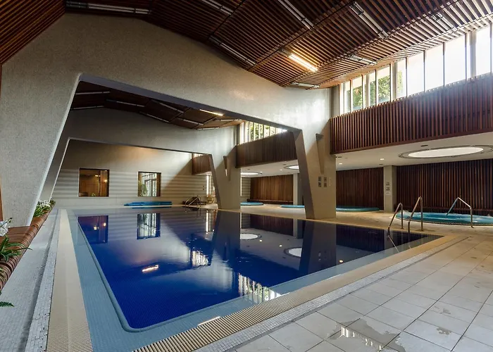 Sweet Home At The Danube With Wellness