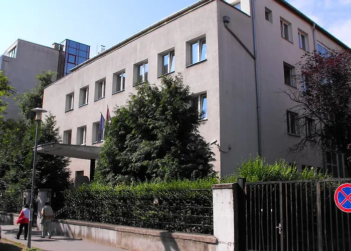 Jozsef Attila Guesthouse