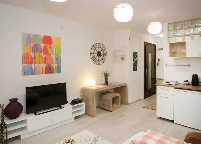 Hanna Studio Is In The Heart Of Pest Broadway