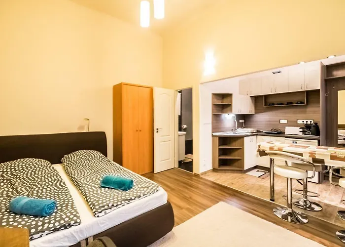 Dombovari Way Apartman