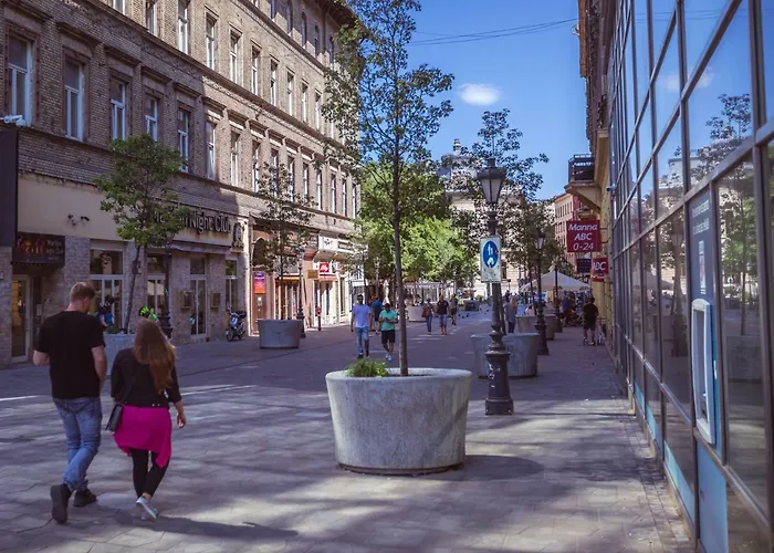 Budapest Passage 1