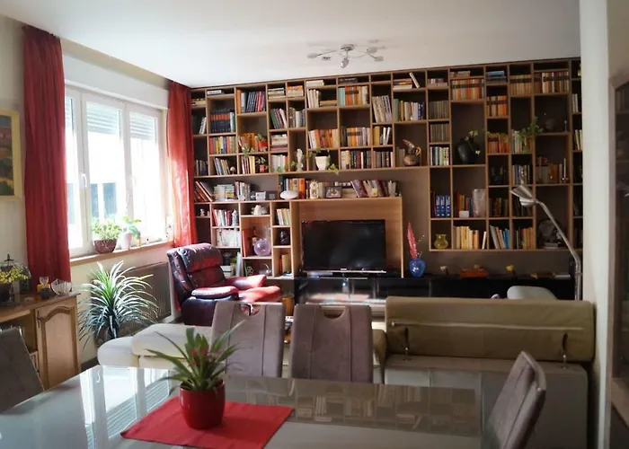 Mamini\'S Apartment