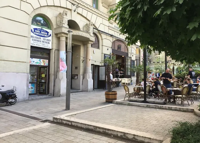 Hadik Apartments