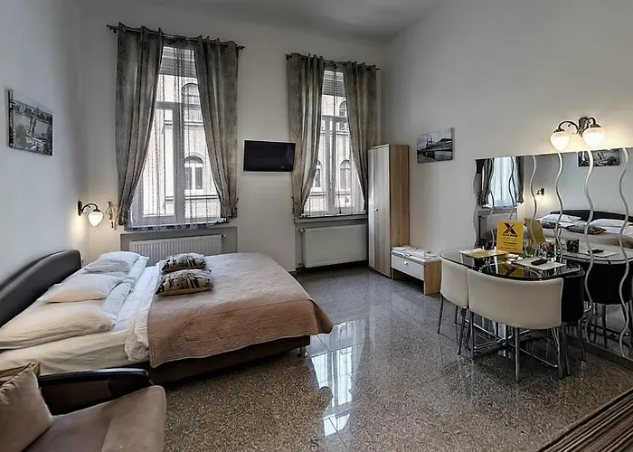 Happy Holiday Lux Apartments