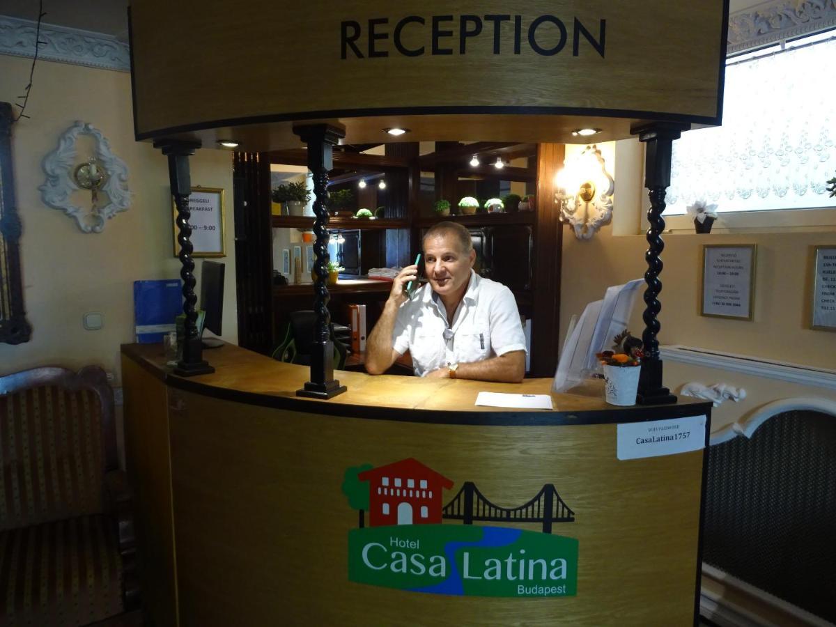 Casa Latina Pensión