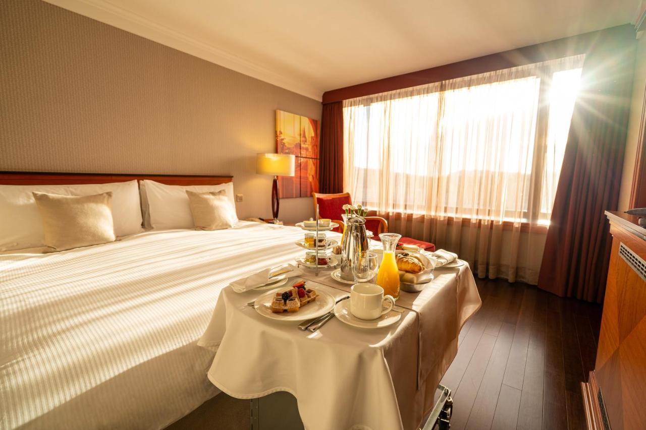Intercontinental By Ihg Hotel Budapest