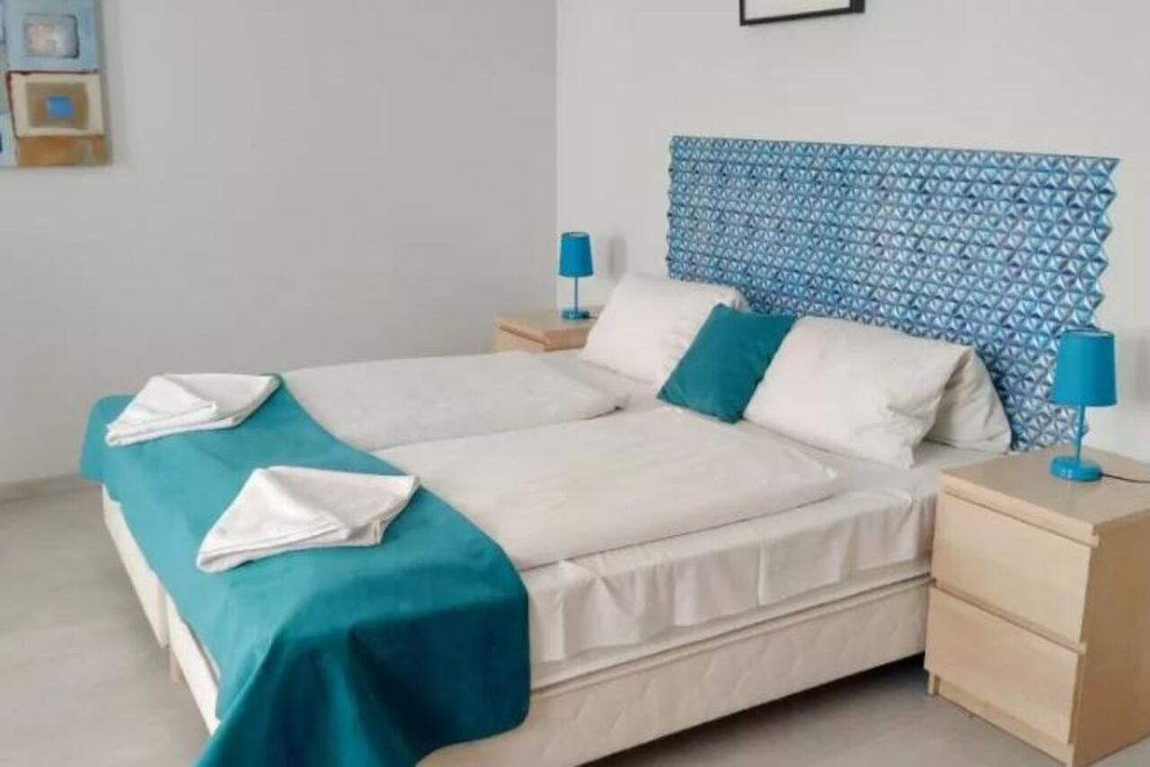 Apartamento Akacfa *