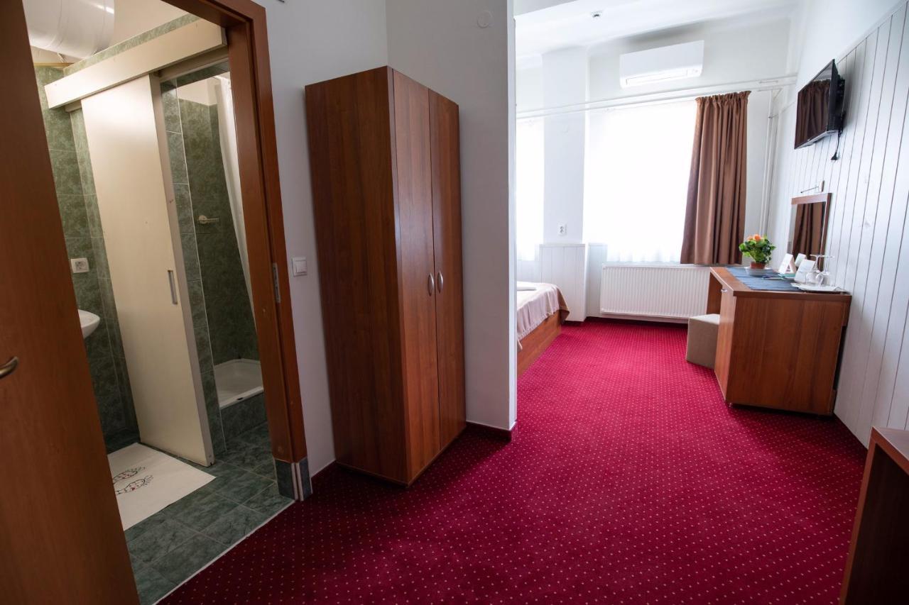 Hotel Nepliget Budapeszt